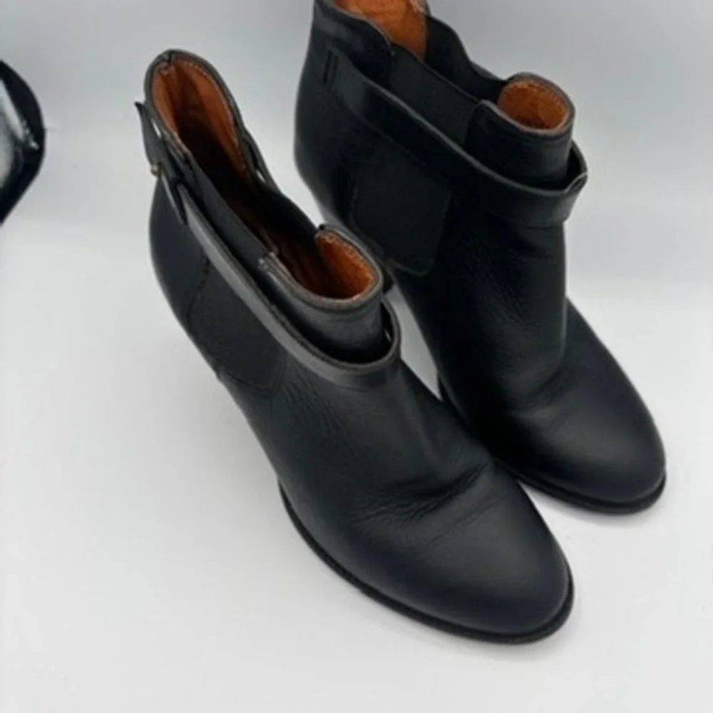 Madewell Ankle Boots Women Sz 8 Black Leather Buckle Heel Booties 07952 - Picture 2 of 10
